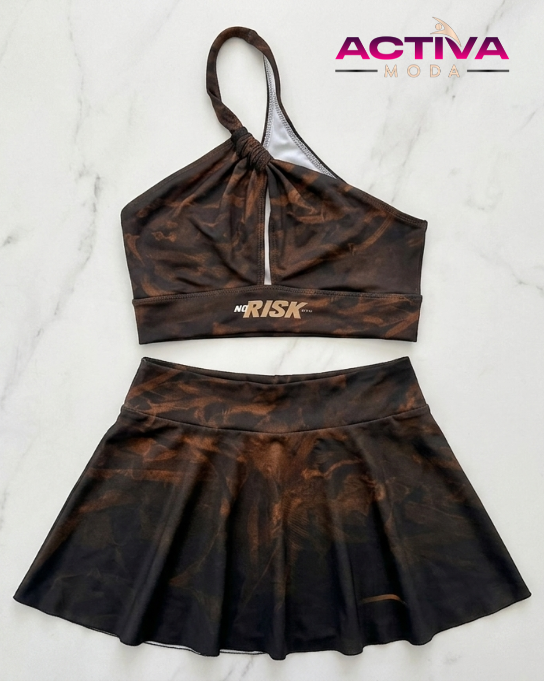 Set Deportivo Top y Falda